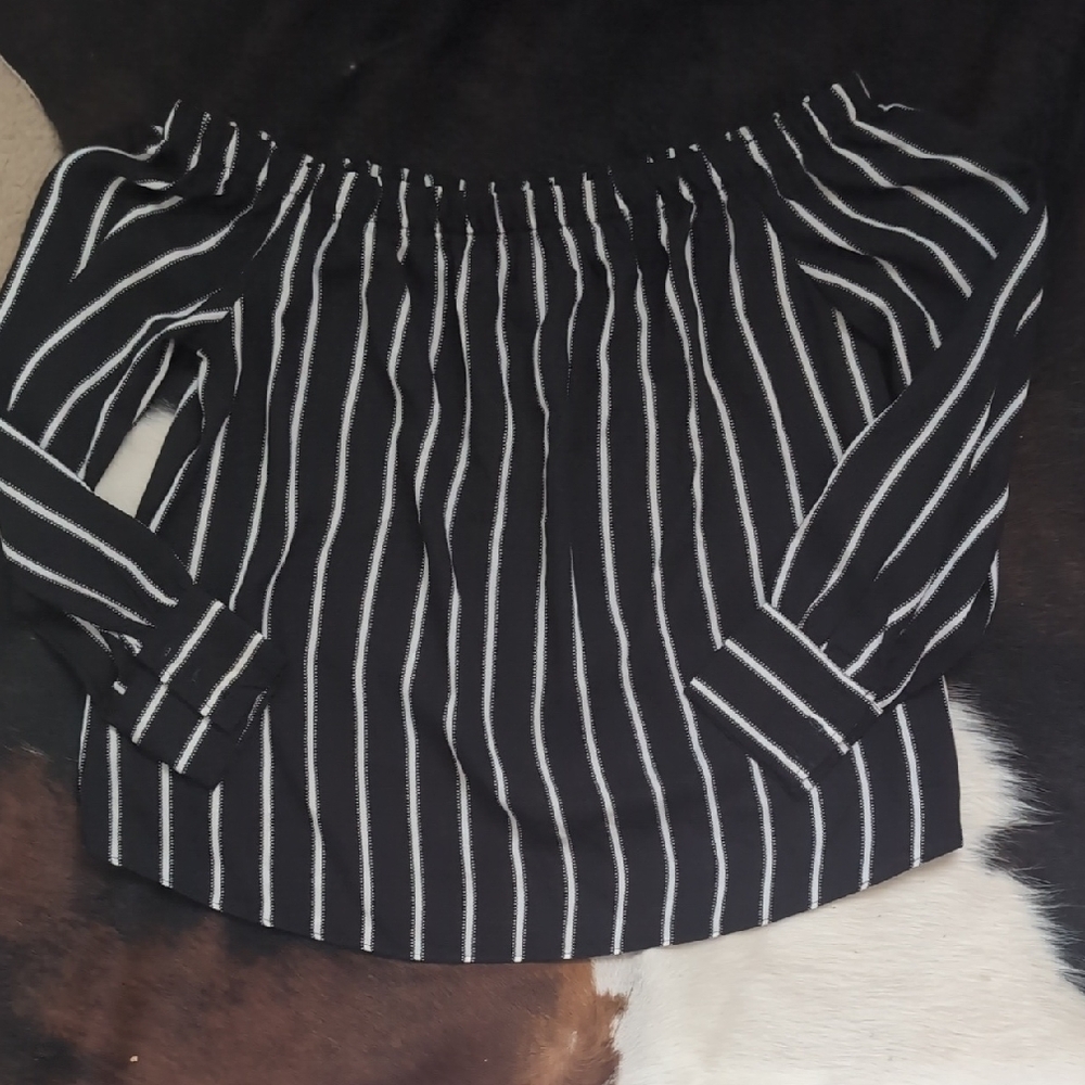 Polly & Esther Black and White Striped Blouse